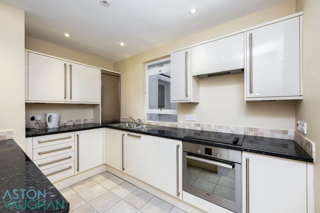 Additional image 7 of 2 bed flat for saleMarine Parade, Brighton, East Sussex BN2