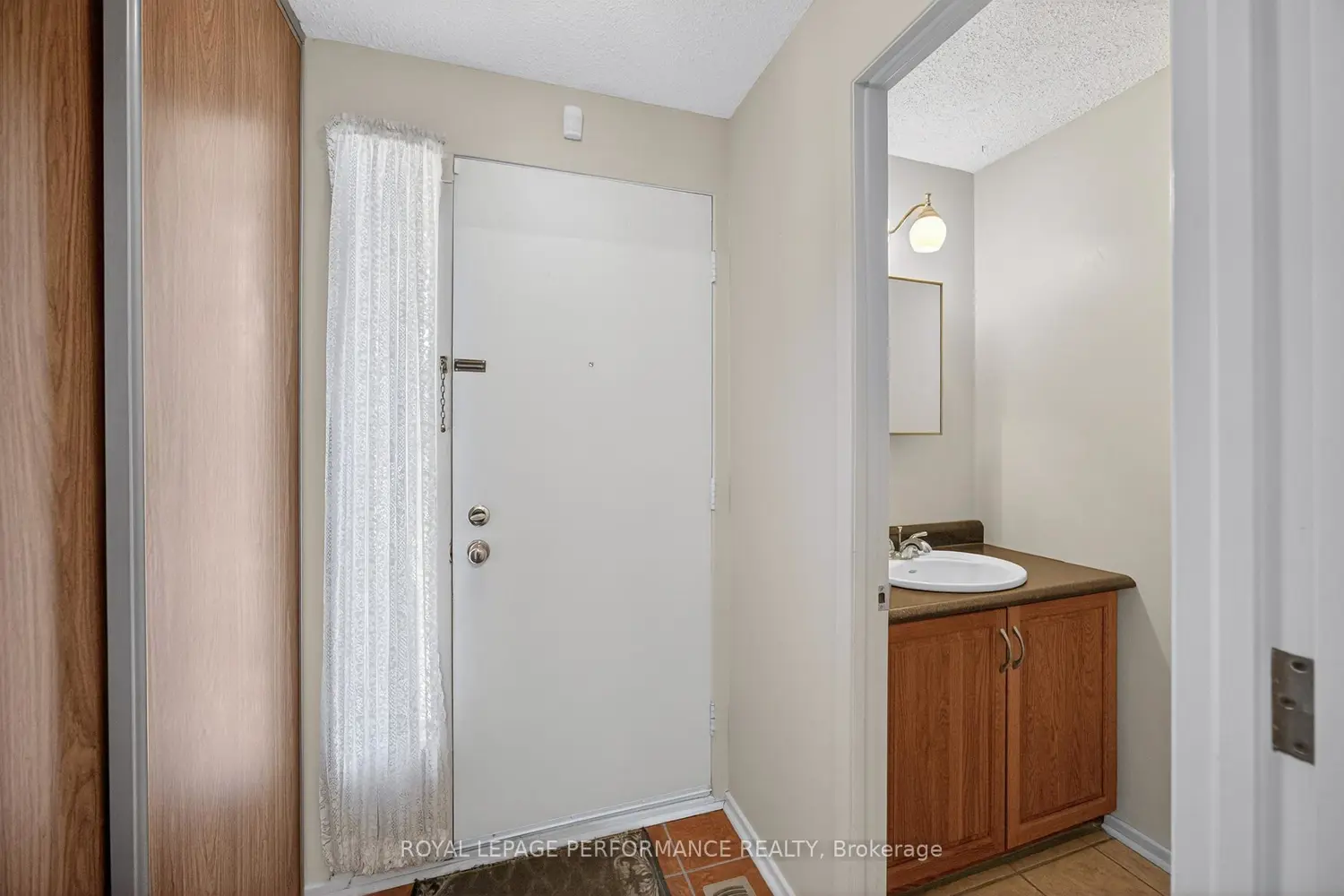 402 Duval Lane photo 4