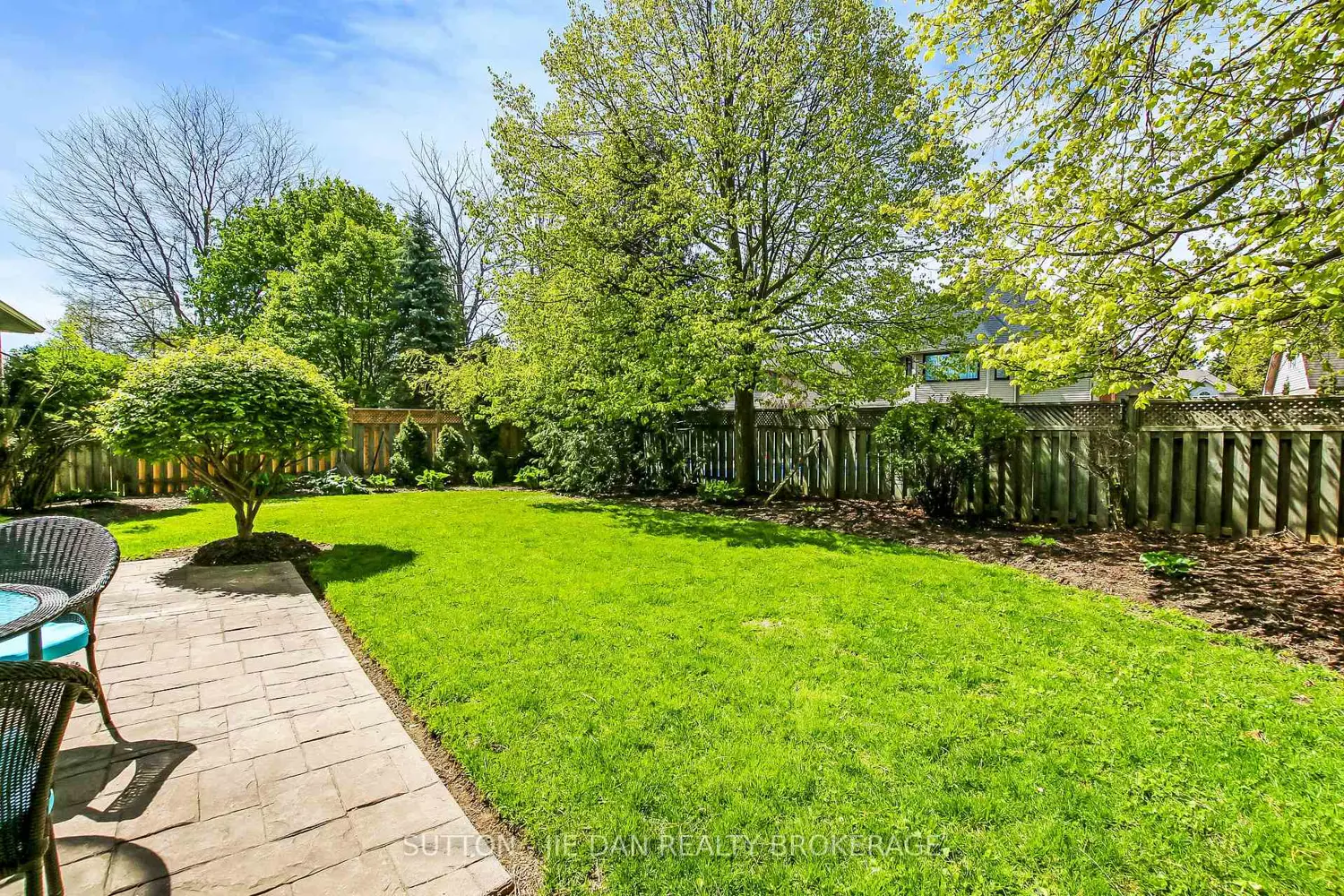 Additional image 17 of 631 Whitehaven Crescent