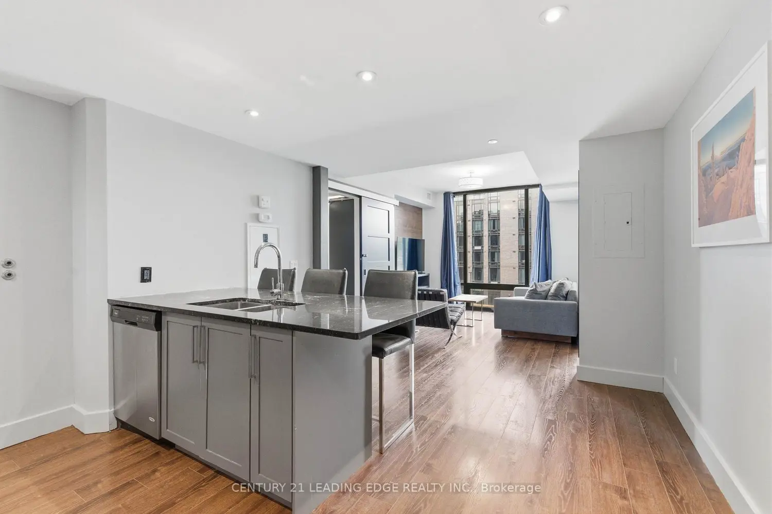 330 Phillip Street C533 photo 4