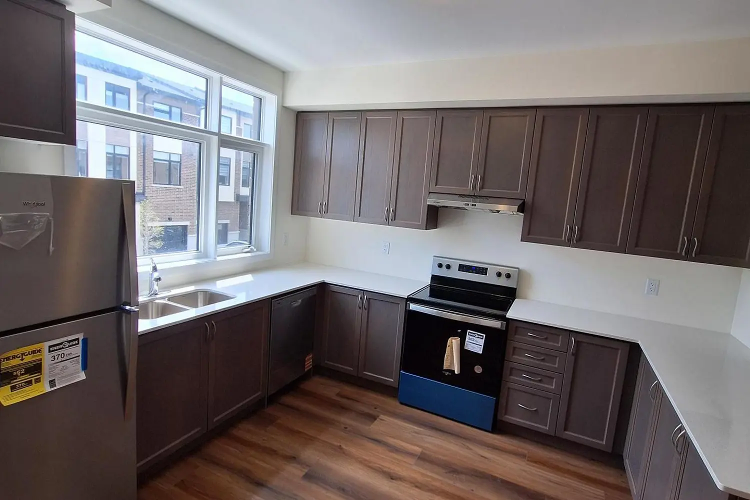 Additional image 5 of 1695 Dersan Street 1202