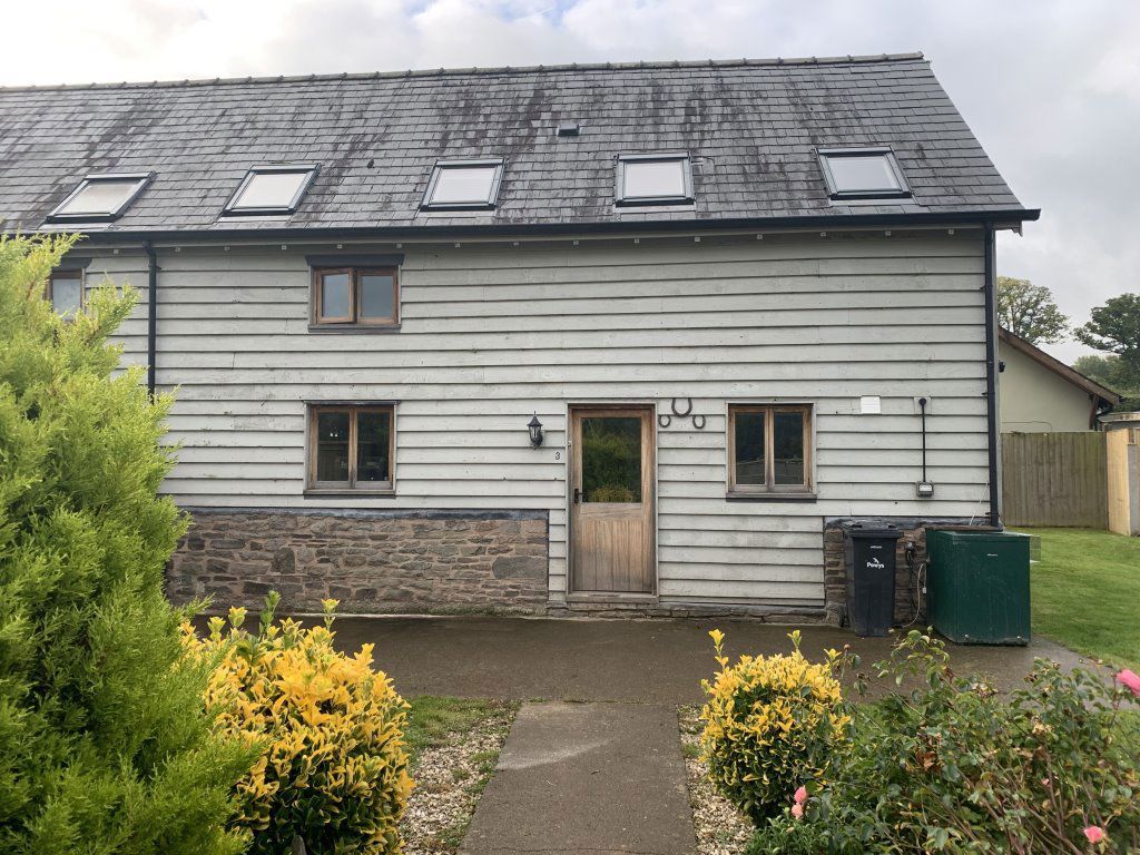 3 bed terraced house to rentKnighton LD7