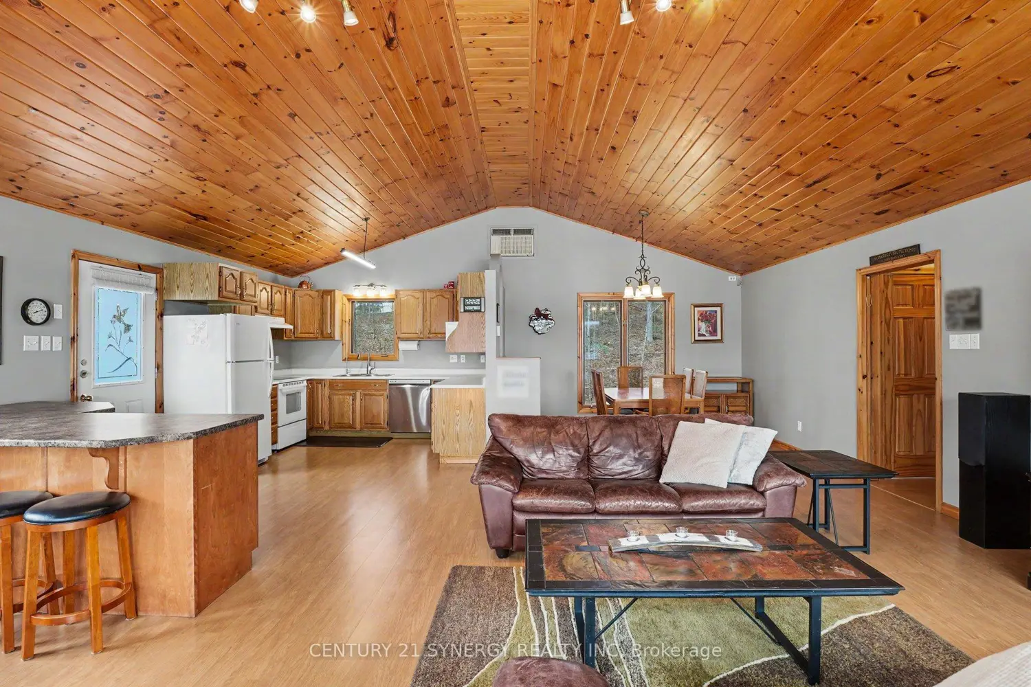 Additional image 3 of 773 Sherbrooke Drive