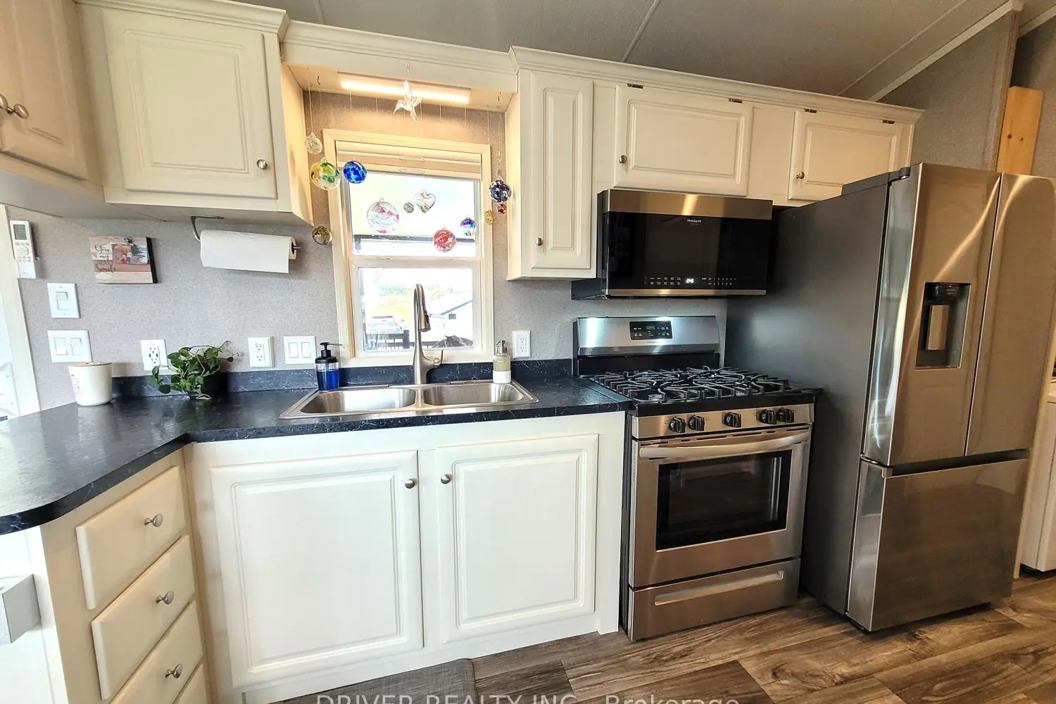Additional image 6 of 930 Lakeshore Road 89