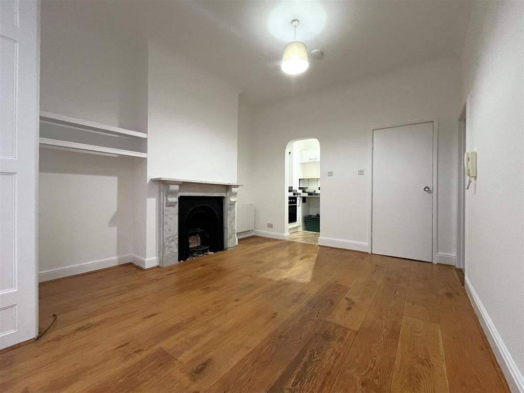 Additional image 3 of 1 bed flat for saleGloucester Street, Weymouth DT4