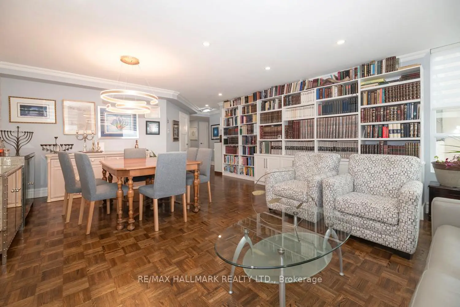 Additional image 8 of 7601 Bathurst Street 1004
