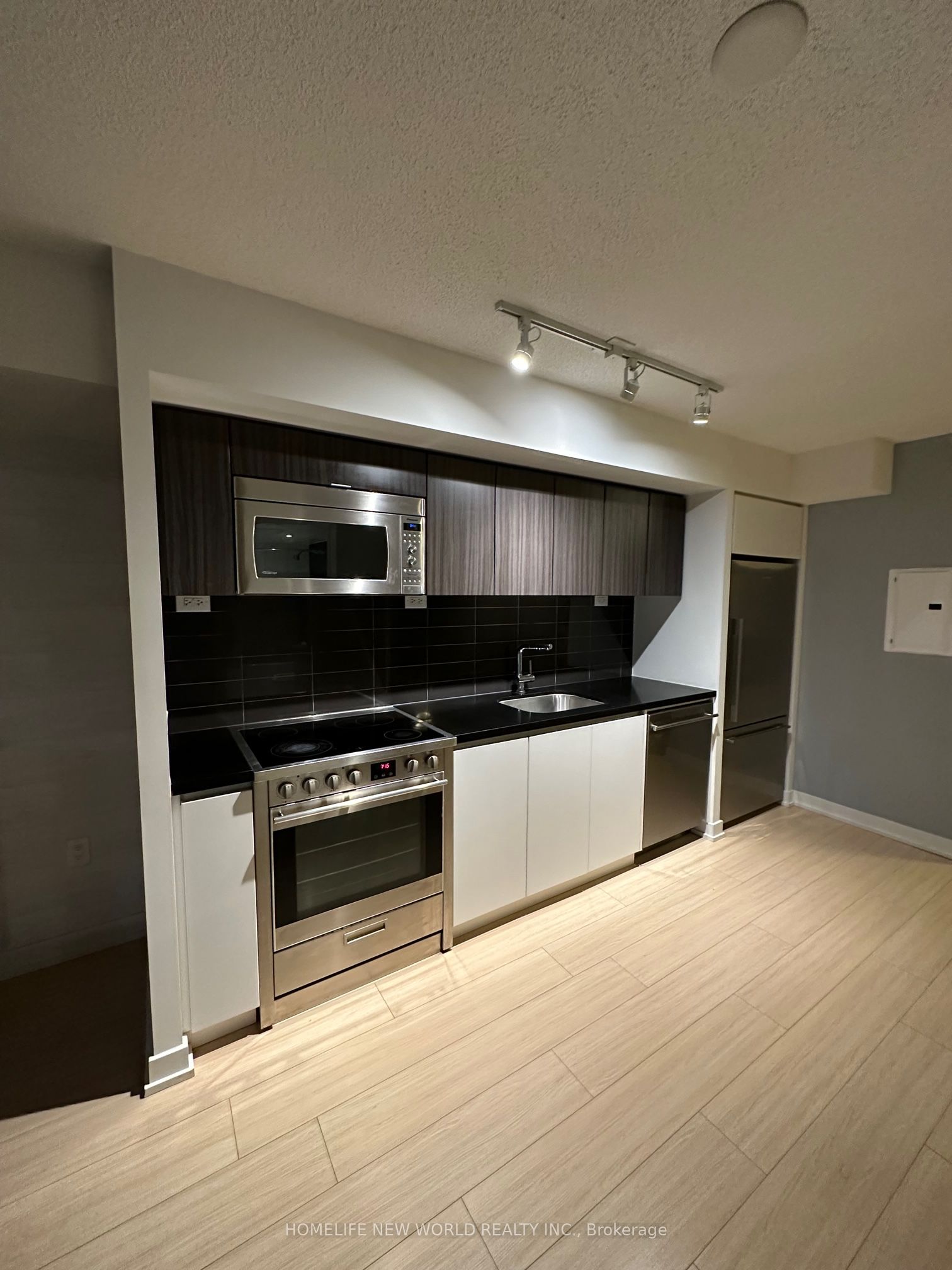 Additional image 2 of 717-85 Queens Wharf Road, Toronto, ON, M5V 0J9
