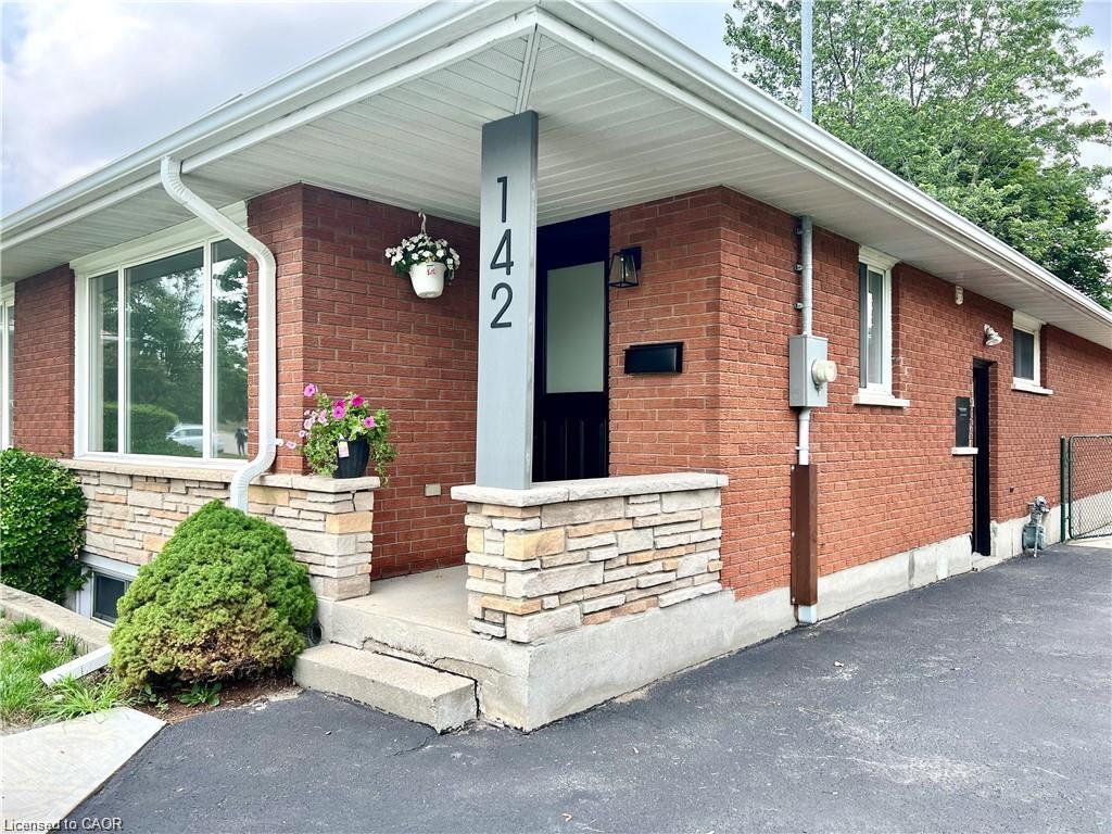 Lower-142 Fairway Road N, Kitchener, ON, N2A 2N6