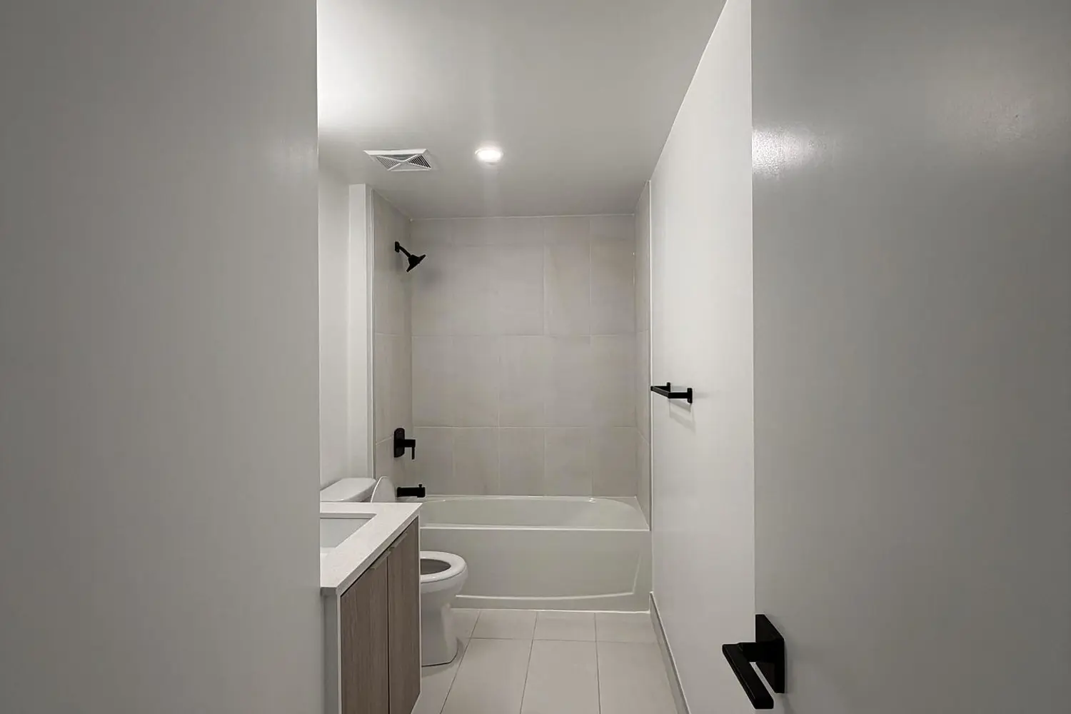 36 Zorra Street 610 photo 2