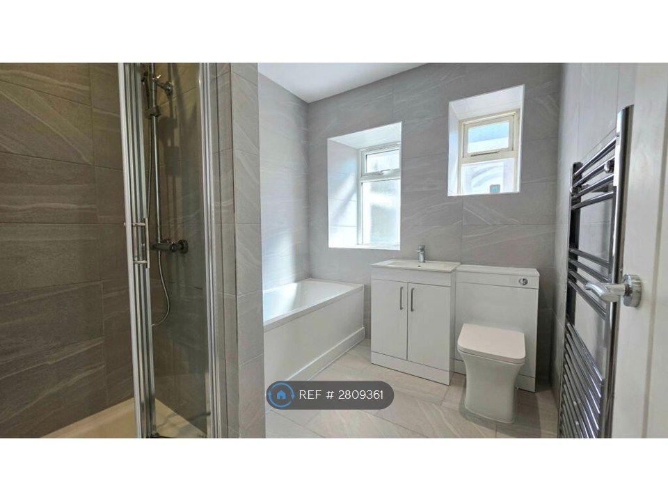Additional image 8 of 5 bed terraced house to rentThe Walk, Ebbw Vale NP23