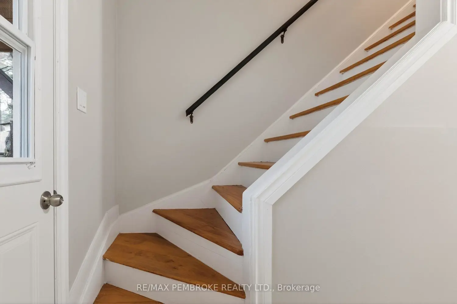 Additional image 6 of 59 Rutherford Avenue