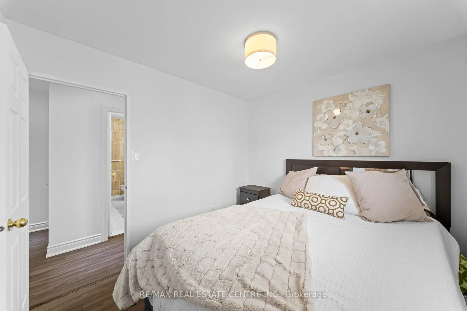 Additional image 7 of 22 Glen Echo Court