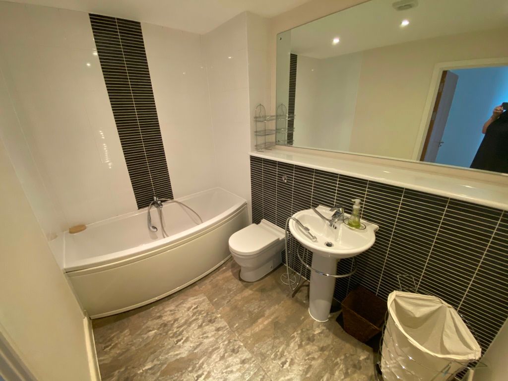 Additional image 9 of 2 bed flat to rentTrawler Road, Maritime Quarter, Swansea SA1
