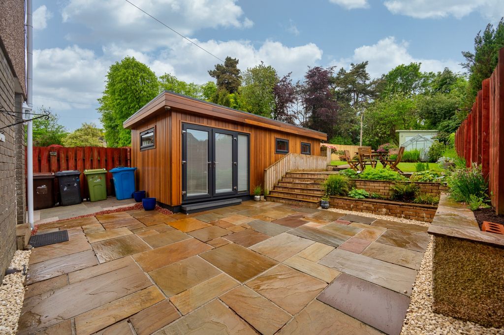Additional image 14 of 3 bed semi-detached house to rentLambie Crescent, Newton Mearns, East Renfrewshire G77