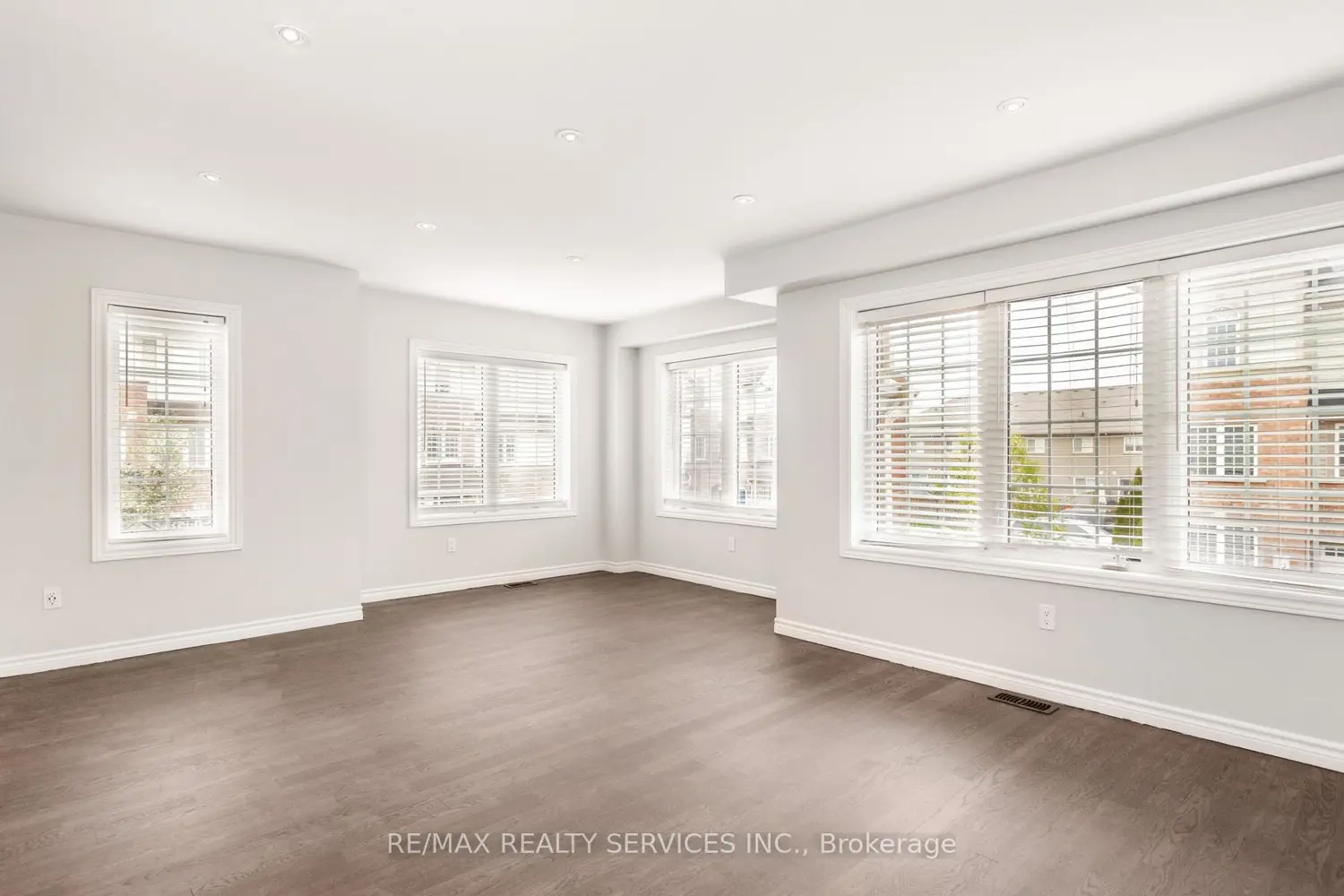 Additional image 4 of 21 Dorchester Terrace