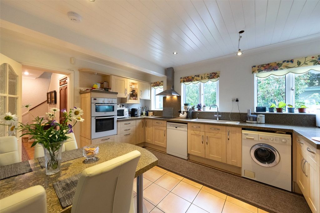 Additional image 8 of 5 bed detached house to rentBarrow Road, Cambridge, Cambridgeshire CB2