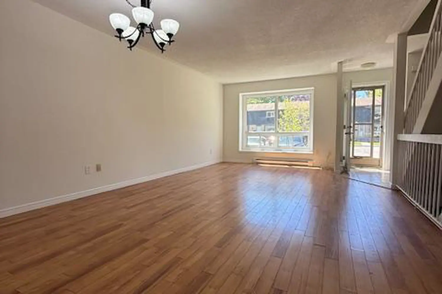 Additional image 2 of 475 Sandringham Crescent 39