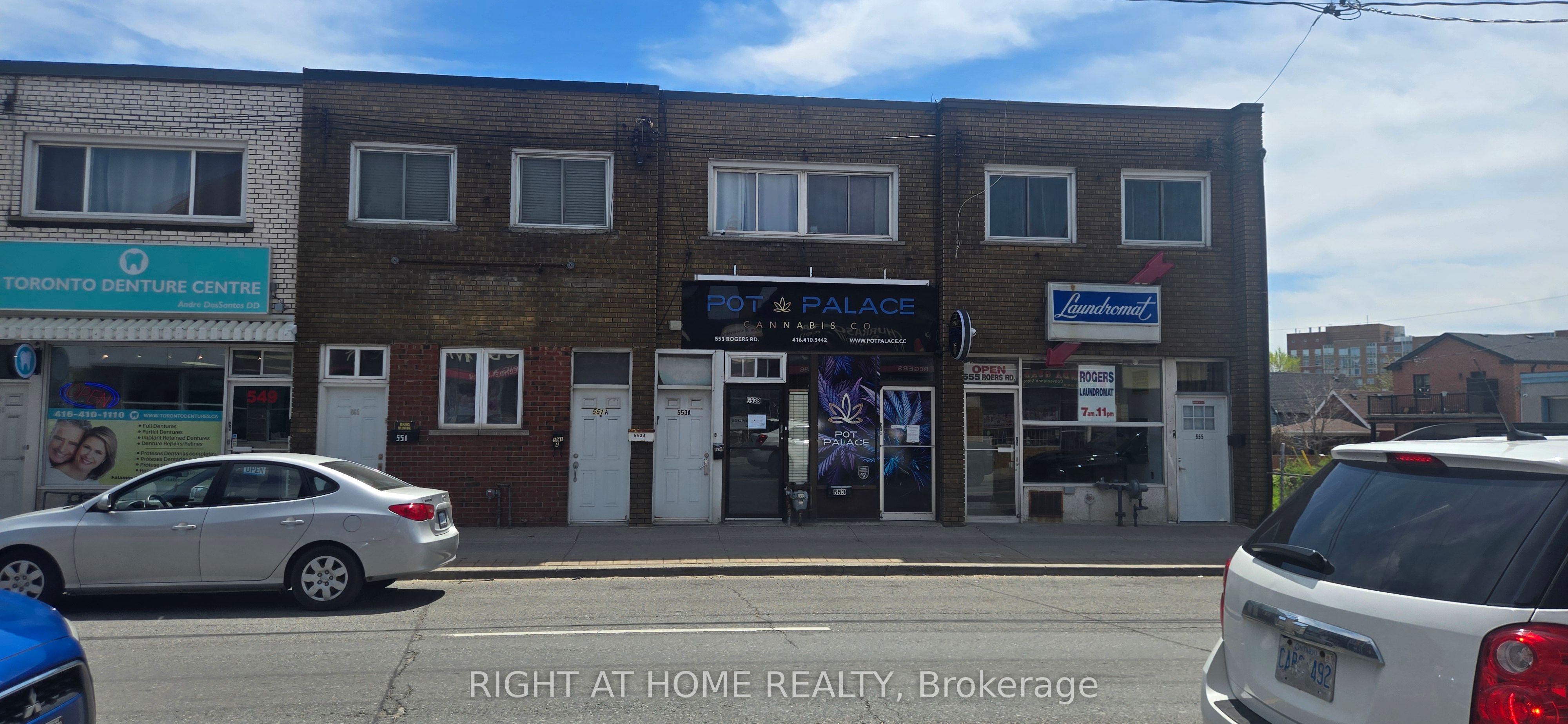 553 Rogers Road, Toronto, ON, M6M 1B4