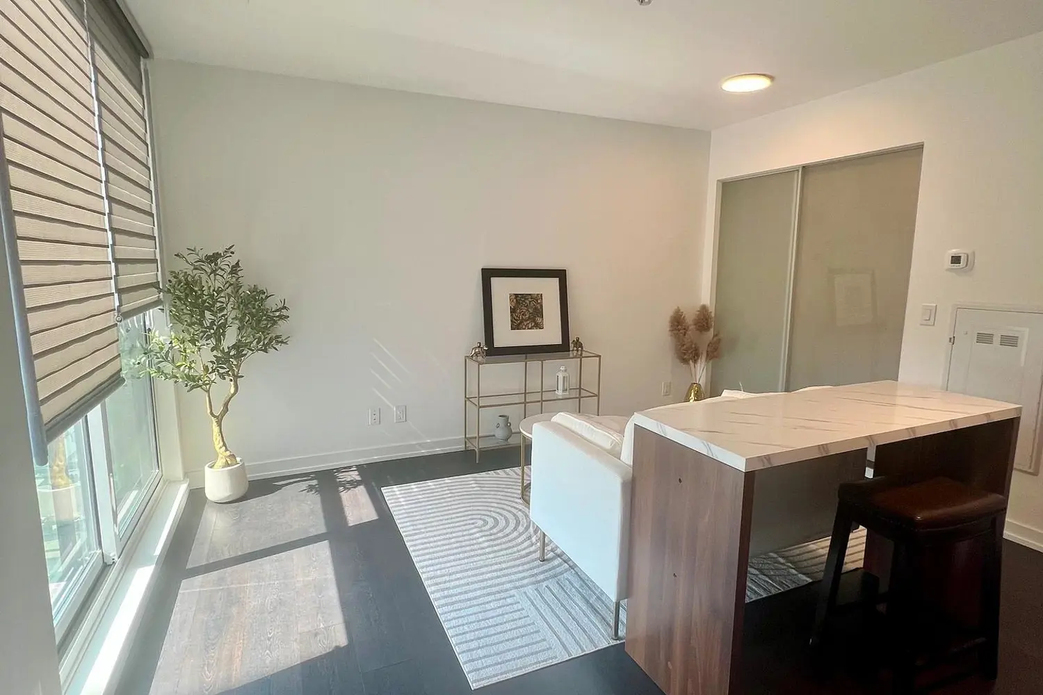 Additional image 6 of 3100 Keele Street 1023