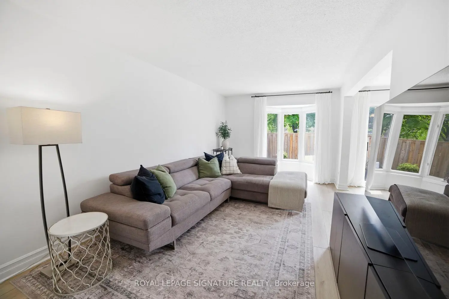 Additional image 2 of 1 Royalwood Court 15