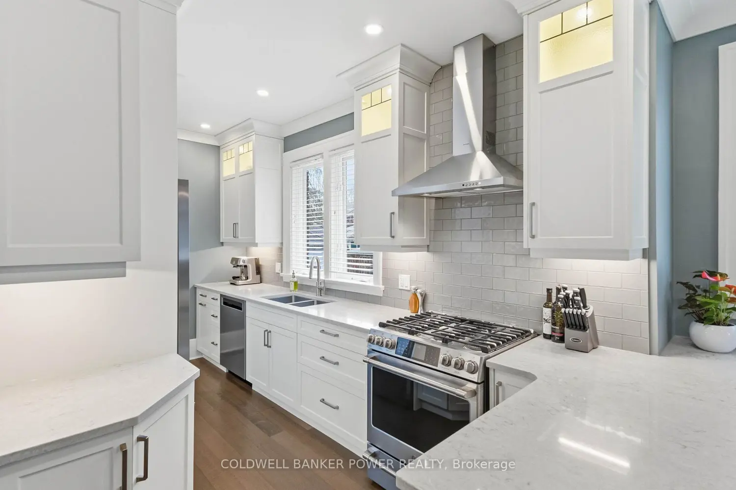 Additional image 4 of 991 Colborne Street