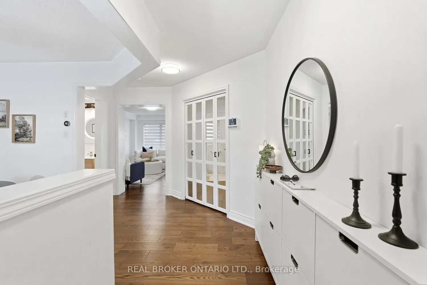 1119 Solomon Court photo 4
