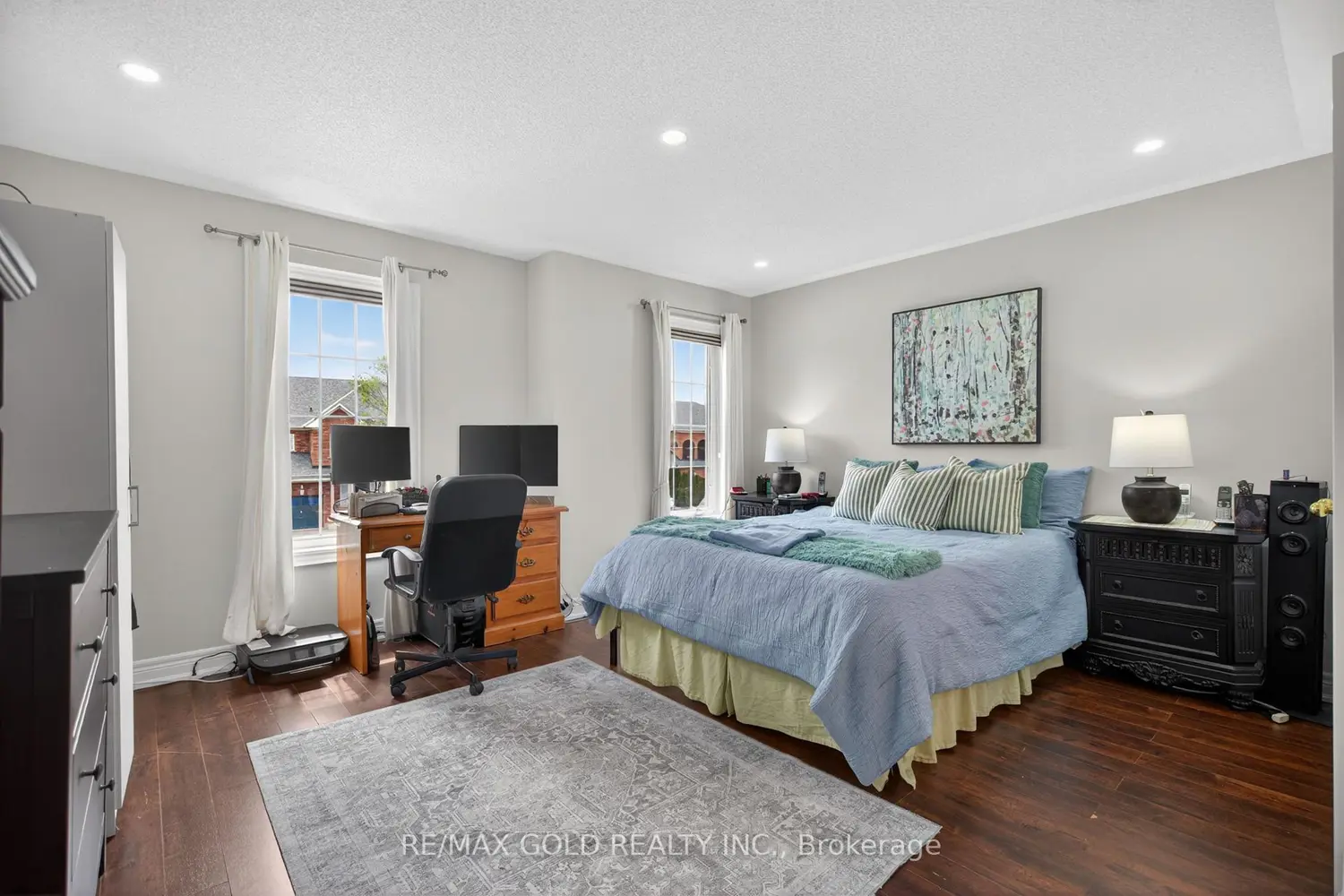 Additional image 13 of 17 Maisonneuve Boulevard