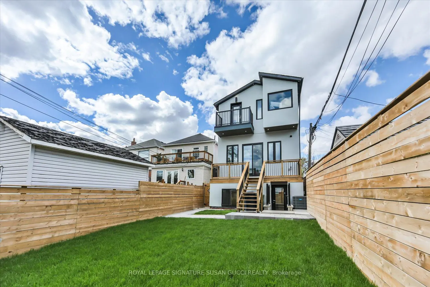 Additional image 10 of 223 Queensdale Avenue