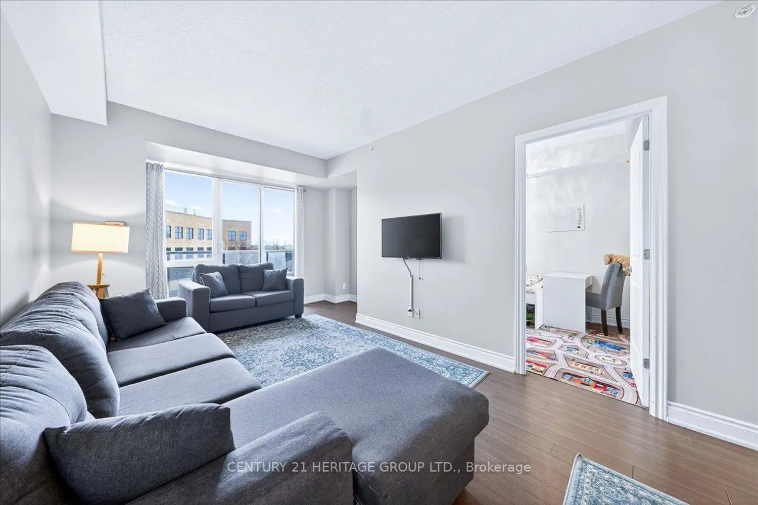 Additional image 9 of 9088 Yonge Street 510A