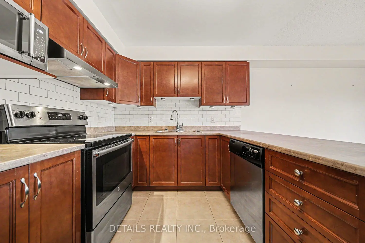 261 Parkin Circle photo 5