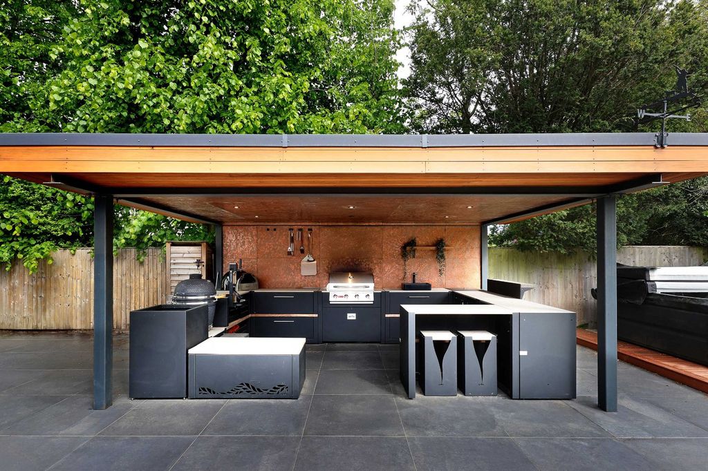 Additional image 7 of 6 bed detached house for salePenn Road, Beaconsfield, Buckinghamshire HP9