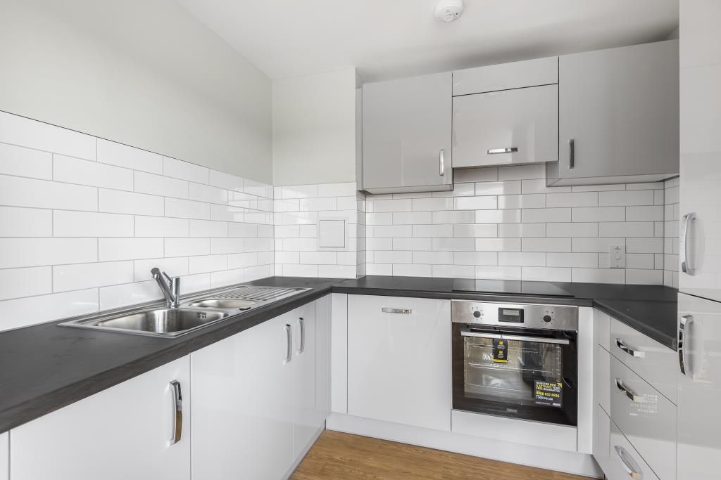Additional image 5 of 2 bed flat to rentNewbury, Berkshire RG14