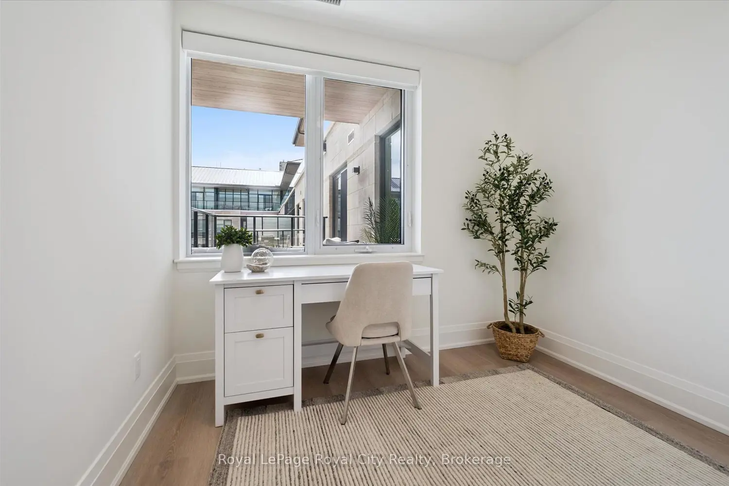 Additional image 10 of 6523 Wellington Road 7 409