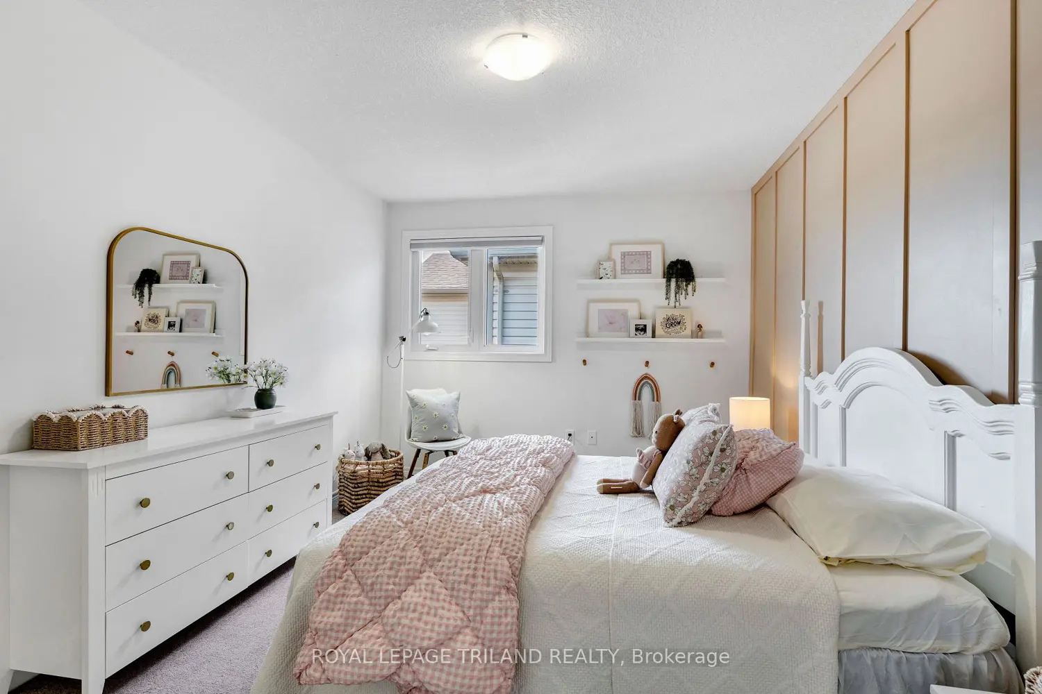 Additional image 7 of 731 Springwood Crescent