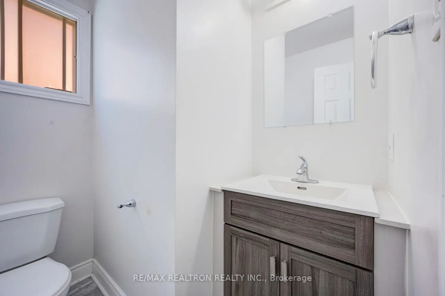 Additional image 12 of 6 Albemarle Court