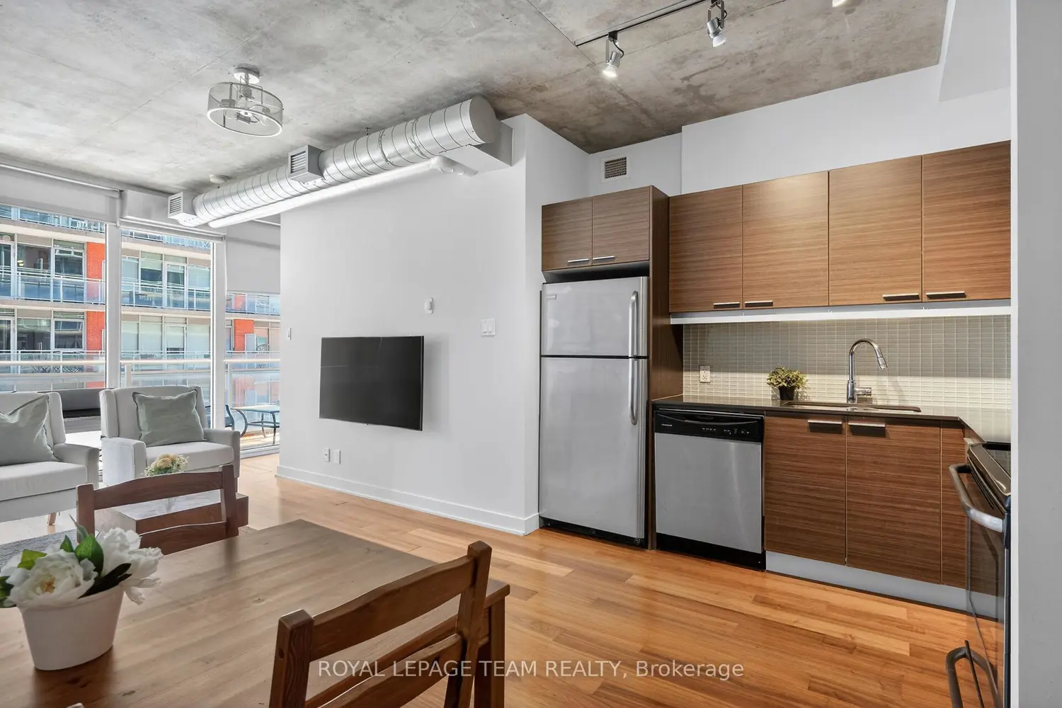 Additional image 12 of 349 Mcleod Street 421