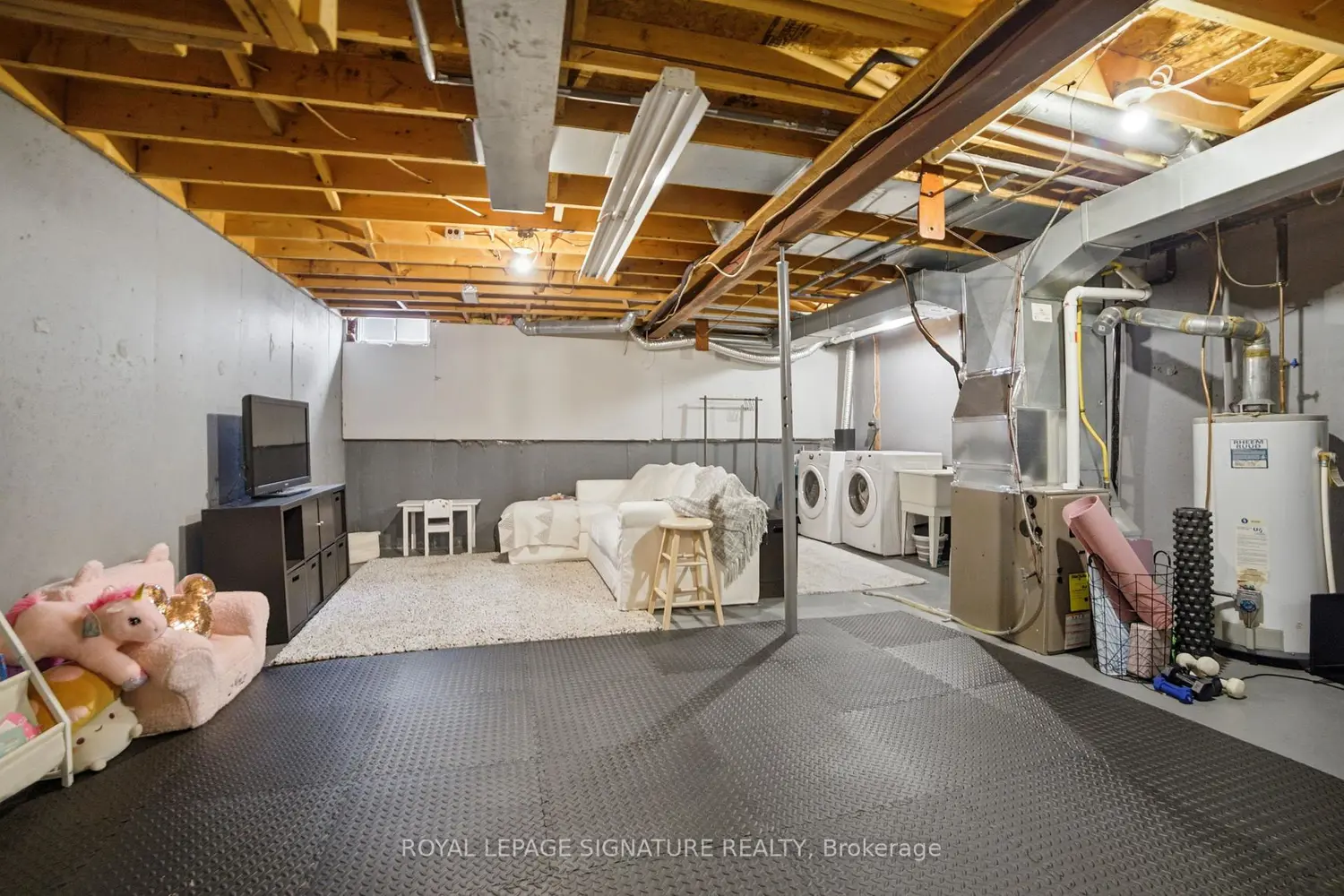 Additional image 18 of 1 Royalwood Court 15