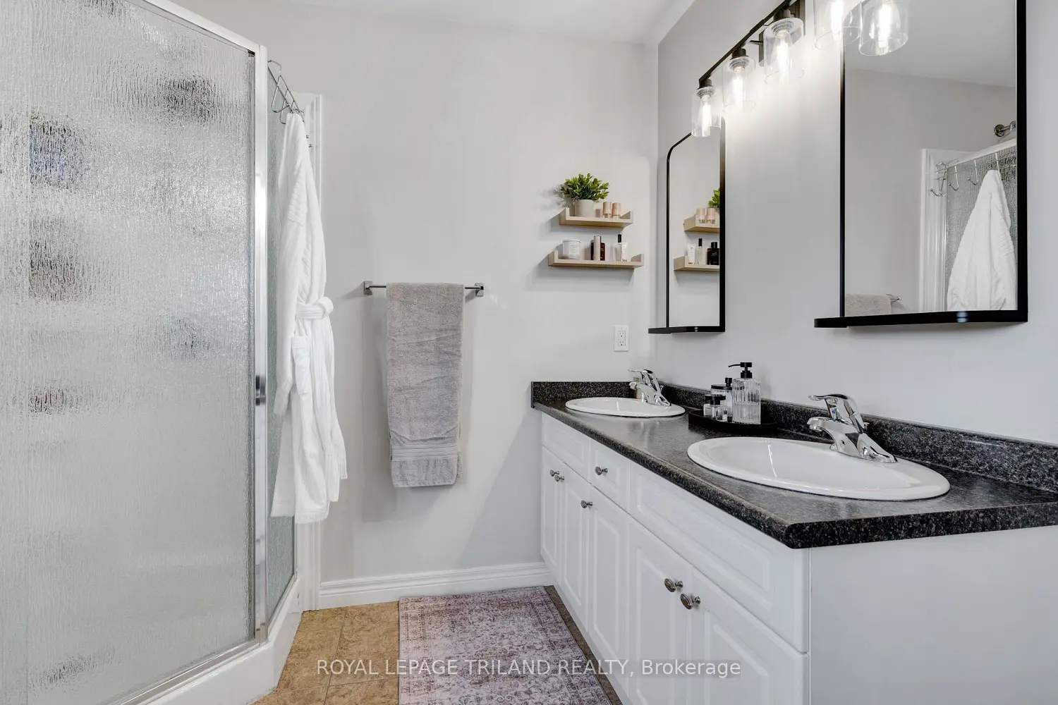 Additional image 6 of 731 Springwood Crescent