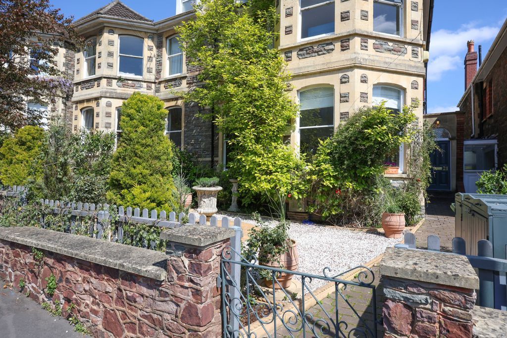 Additional image 20 of 5 bed semi-detached house for saleLimerick Road, Redland, Bristol BS6