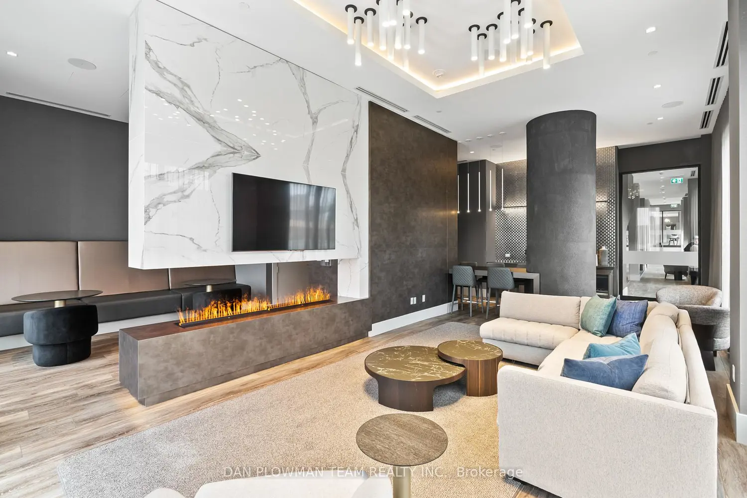 Additional image 15 of 2550 Simcoe Street 1121