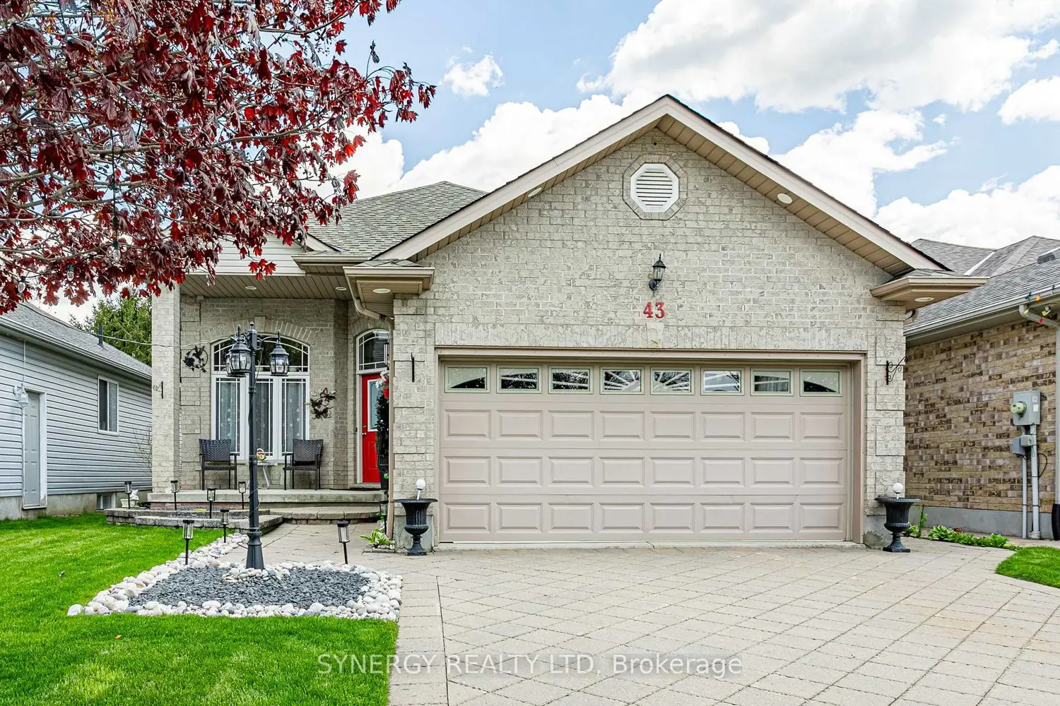 43 Juniper Crescent photo 2