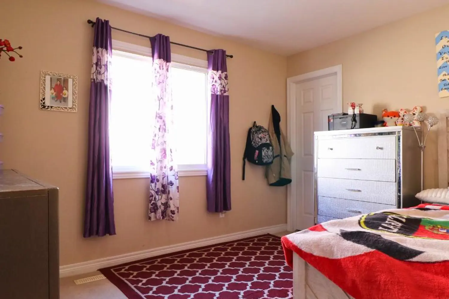 Additional image 7 of 949 Marigold Street