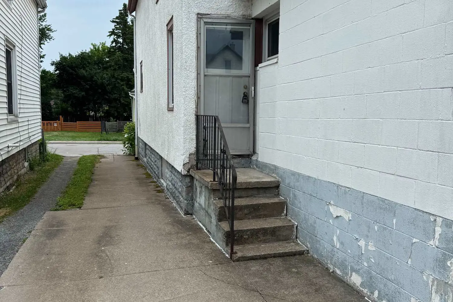 Additional image 2 of 4688 Ryerson Crescent