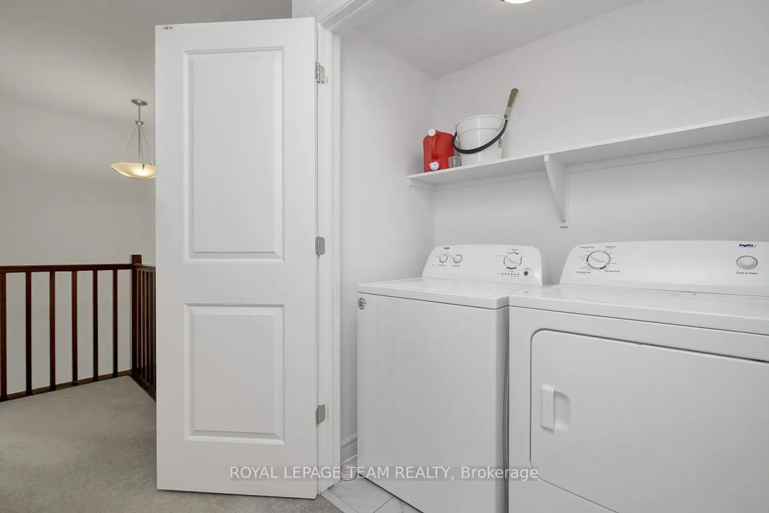 218 Hawkeswood Drive photo 2