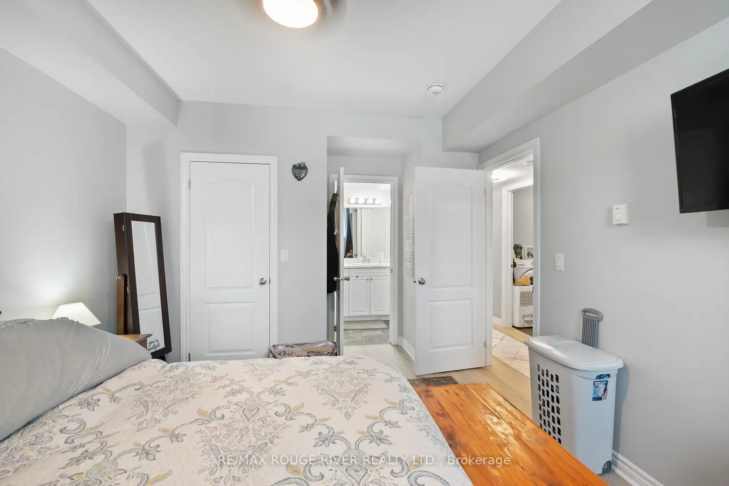 Additional image 10 of 430 Lonsberry Drive 101