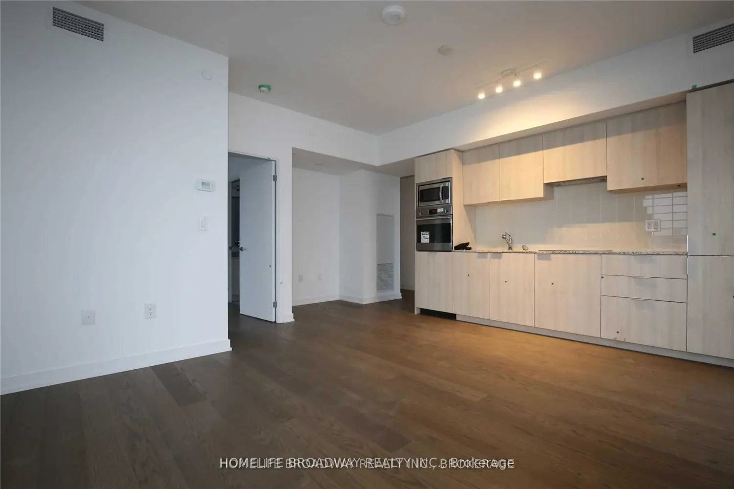 11 Wellesley Street 5708 photo 5