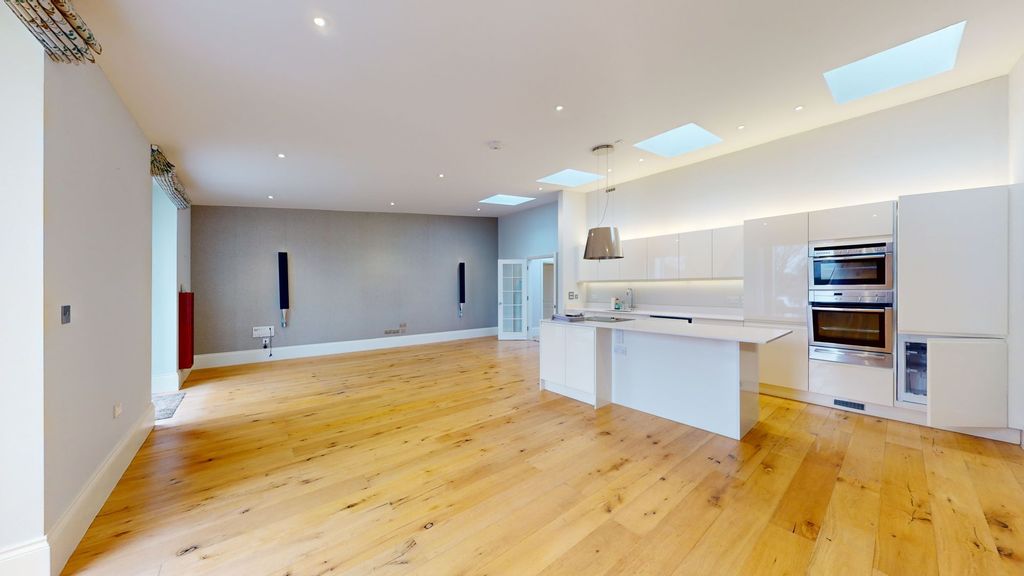 Additional image 3 of 3 bed bungalow to rentMaritime Square, Plymouth PL1