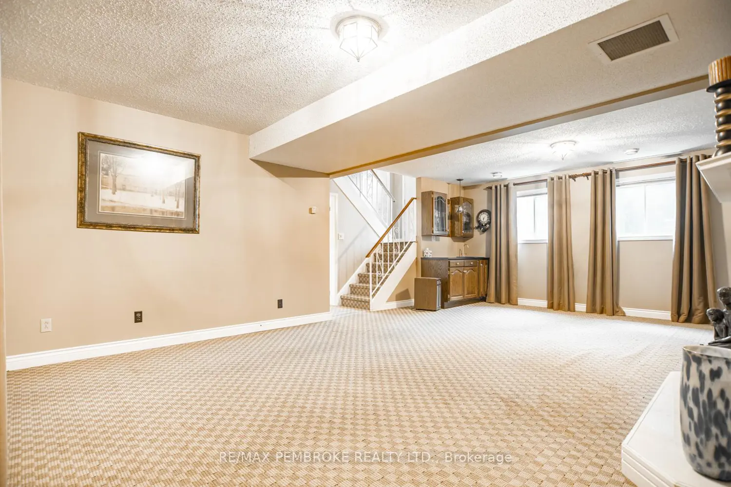 Additional image 9 of 486 Irving Street