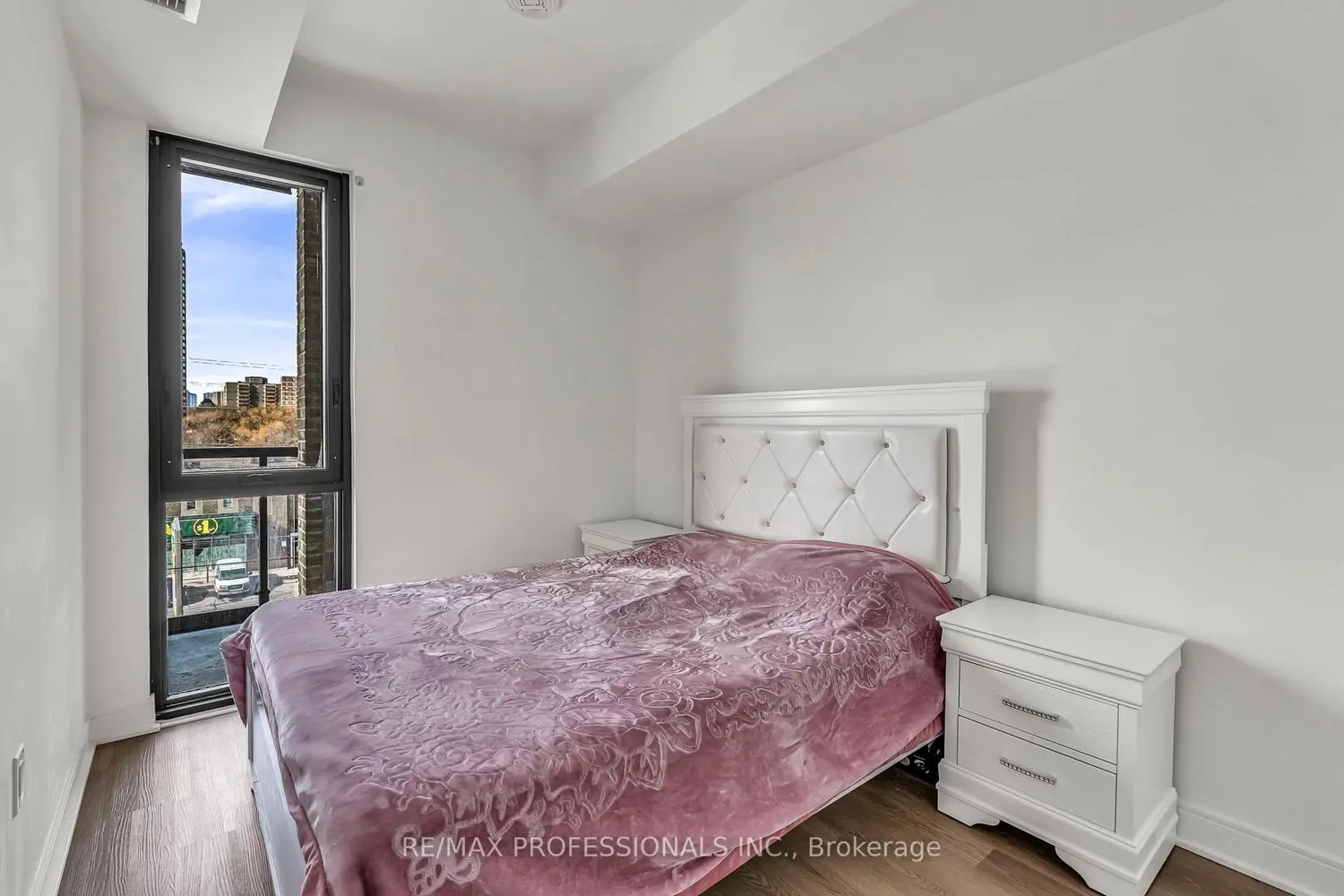 Additional image 9 of 86 Dundas Street 404