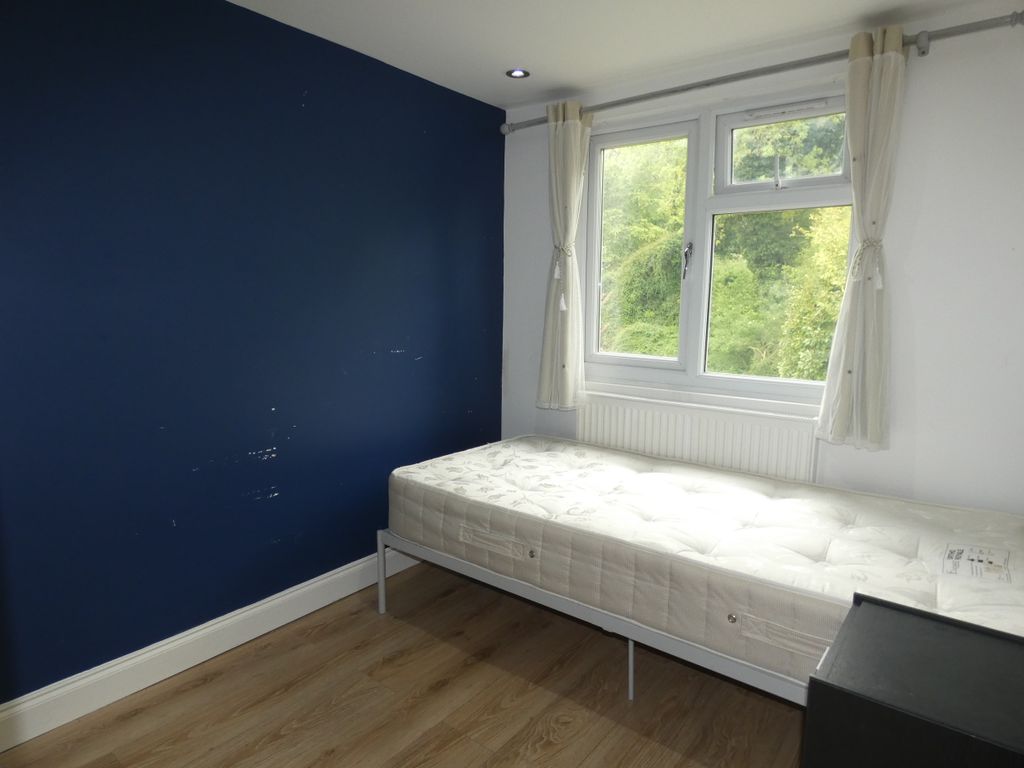 Additional image 12 of 5 bed semi-detached house to rentRunley Road, Luton LU1